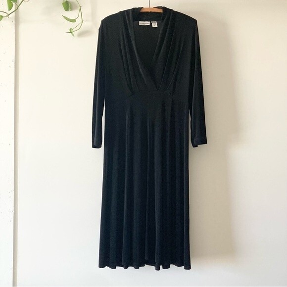 Chicos Travelers Dress Womens Size‎ 1 M V-Neck Stretch - Picture 1 of 4